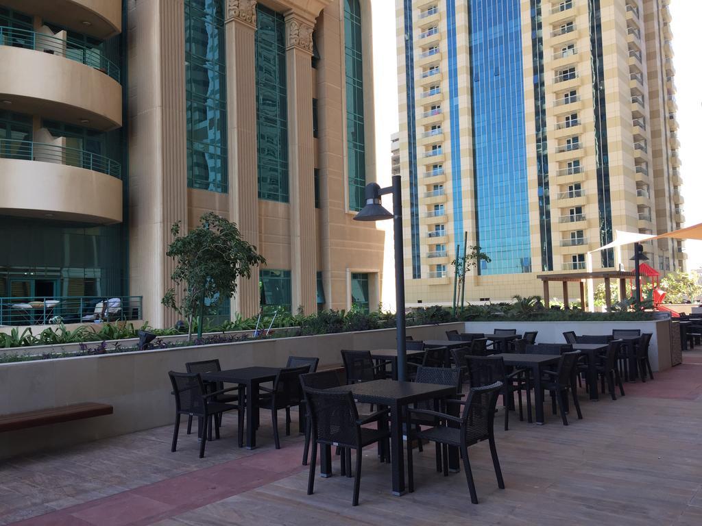 Espace Holiday Homes - Elite Residency Dubai Exterior foto